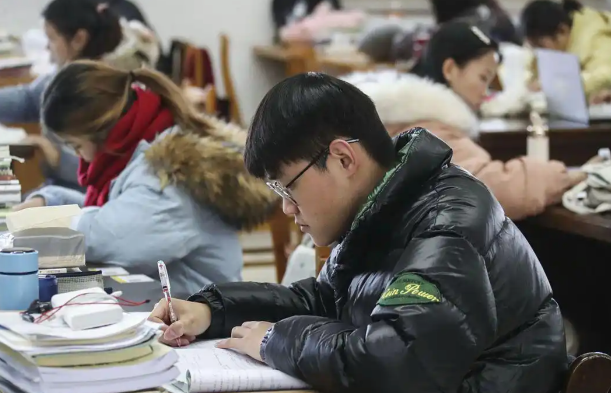 国防七子薪资大曝光！这些岗位年薪稳超30万，报考方向藏这里